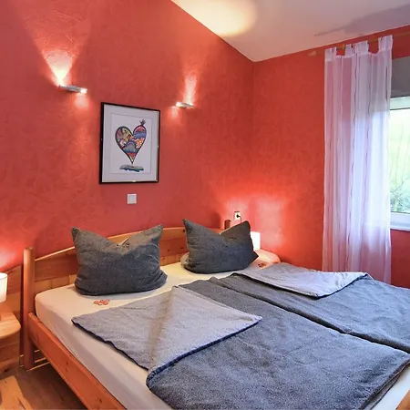 Blissful Holiday In Battenberg With Fenced Garden Vakantiehuis